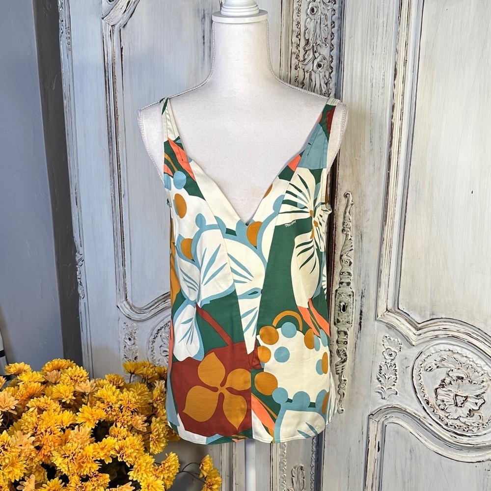 Ted Baker London  Tropical Floral V-Neck Sleeveless Top